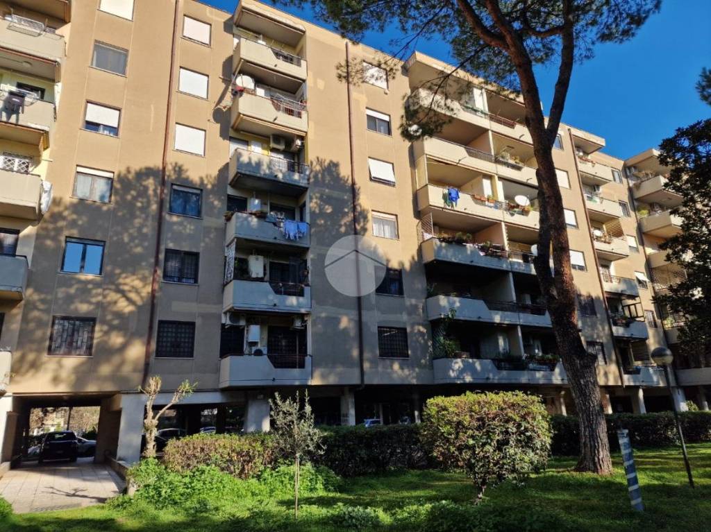 Appartamento in vendita a Roma via Umberto Calosso