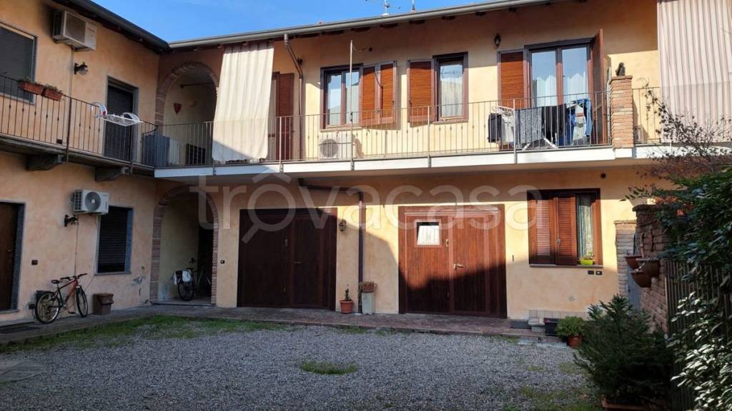 Appartamento in vendita a Cerro Maggiore via iv novembre, 17