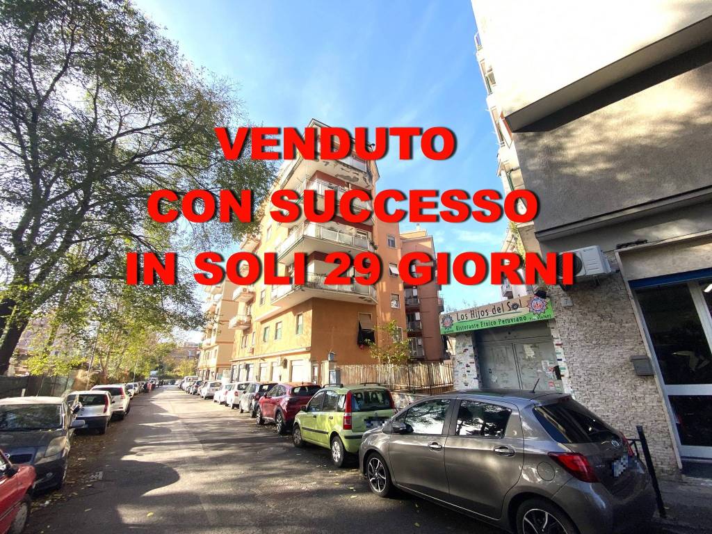 Appartamento in vendita a Roma via Licio Quinzio Cincinnato