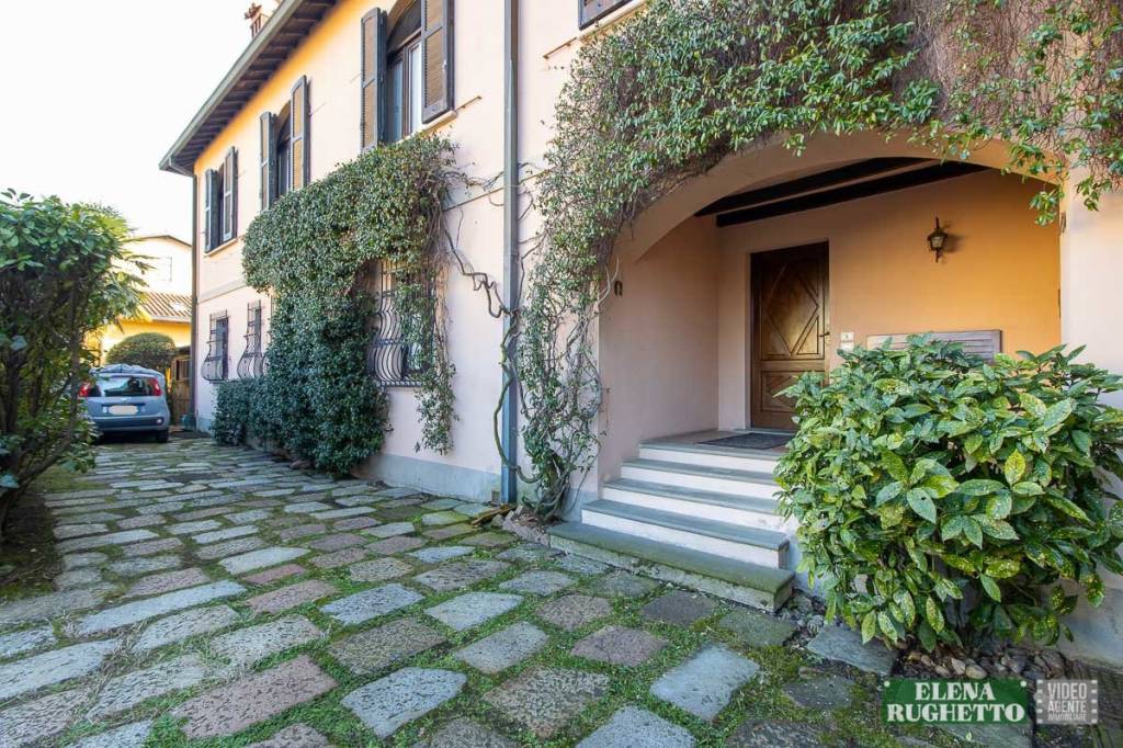 Villa Bifamiliare in vendita a Cernusco Lombardone via Monza, 29