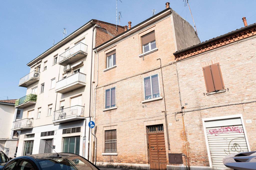 Casa Indipendente in vendita a Ferrara via Arianuova, 122