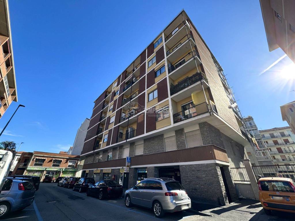 Appartamento in vendita a Rivoli via Piero Gobetti