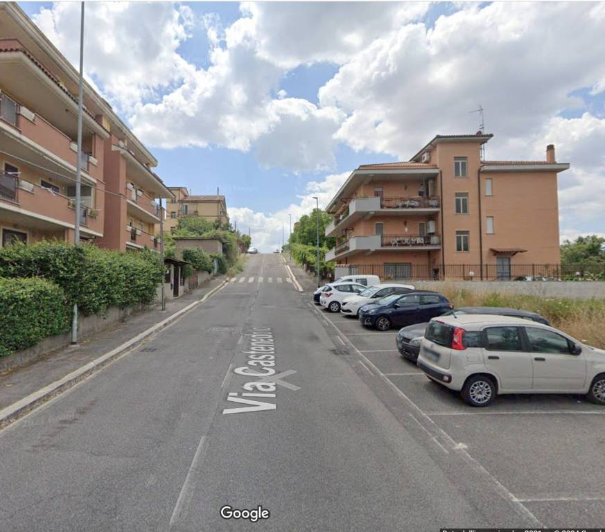 Appartamento in affitto a Roma via Castenedolo