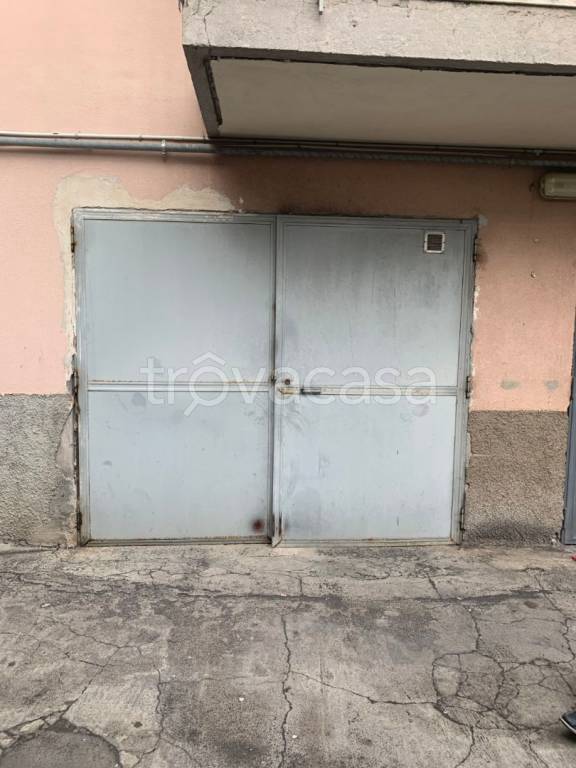 Garage in vendita ad Aci Catena via Finocchiari, 114