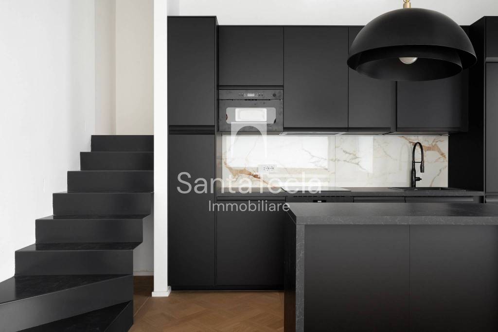 Appartamento in vendita a Milano via Amedeo d'Aosta, 3