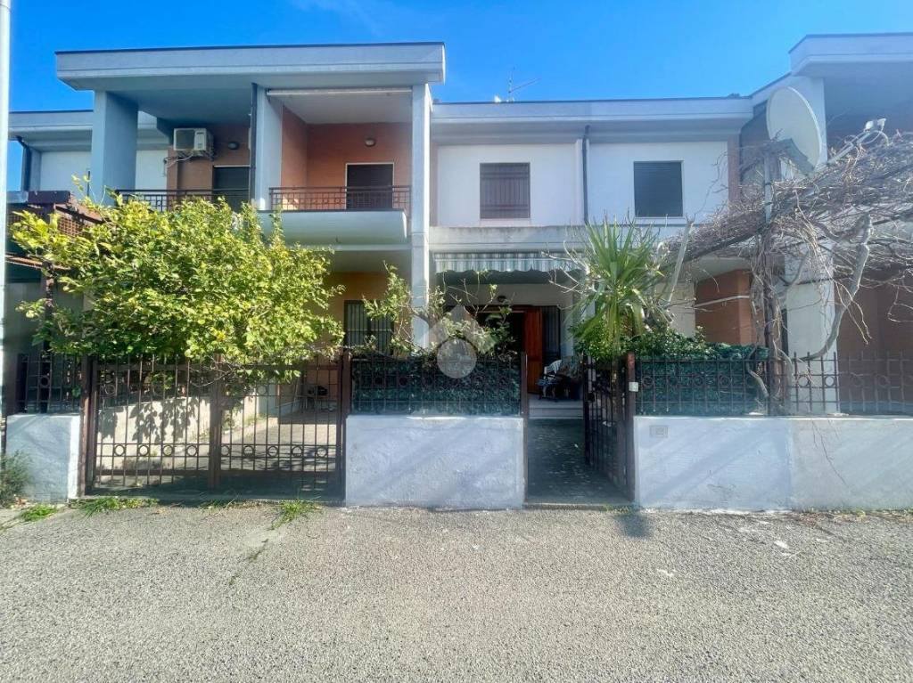 Villa a Schiera in vendita a Campomarino via Potenza, 19