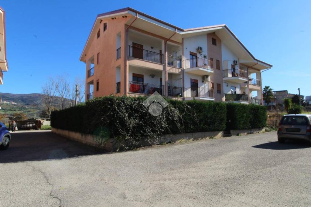 Appartamento in vendita a Montalto Uffugo via Sant' Antonello, 119