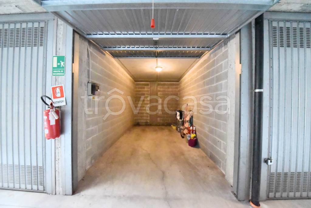 Garage in vendita a Torino via Carlo Porta, 30