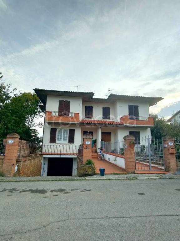 Villa Bifamiliare in in vendita da privato a Pienza