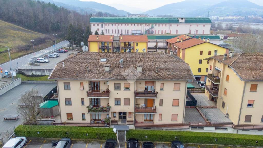 Appartamento in vendita a Lesignano de' Bagni via Giuseppe Verdi, 1