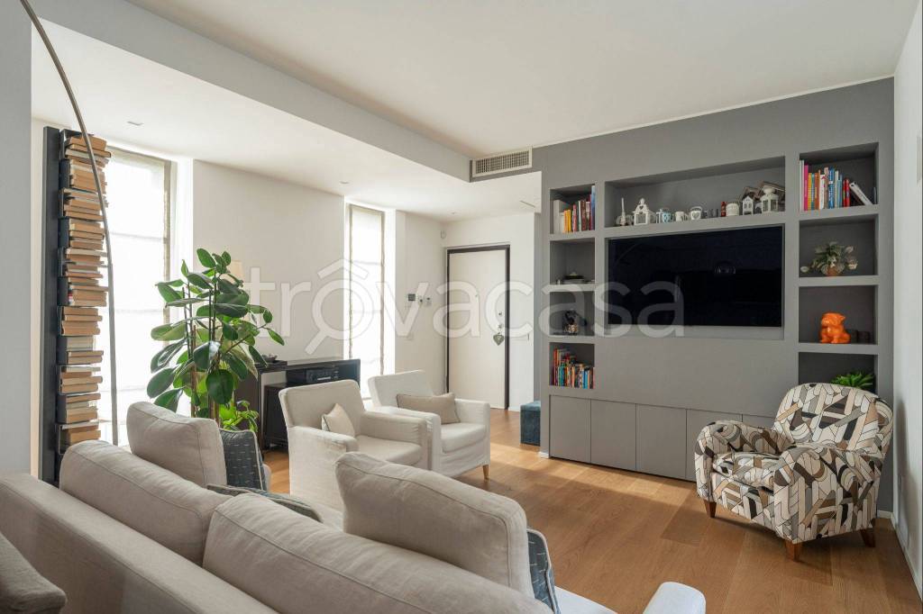 Appartamento in in vendita da privato a Como via Giuseppe Rovelli, 1