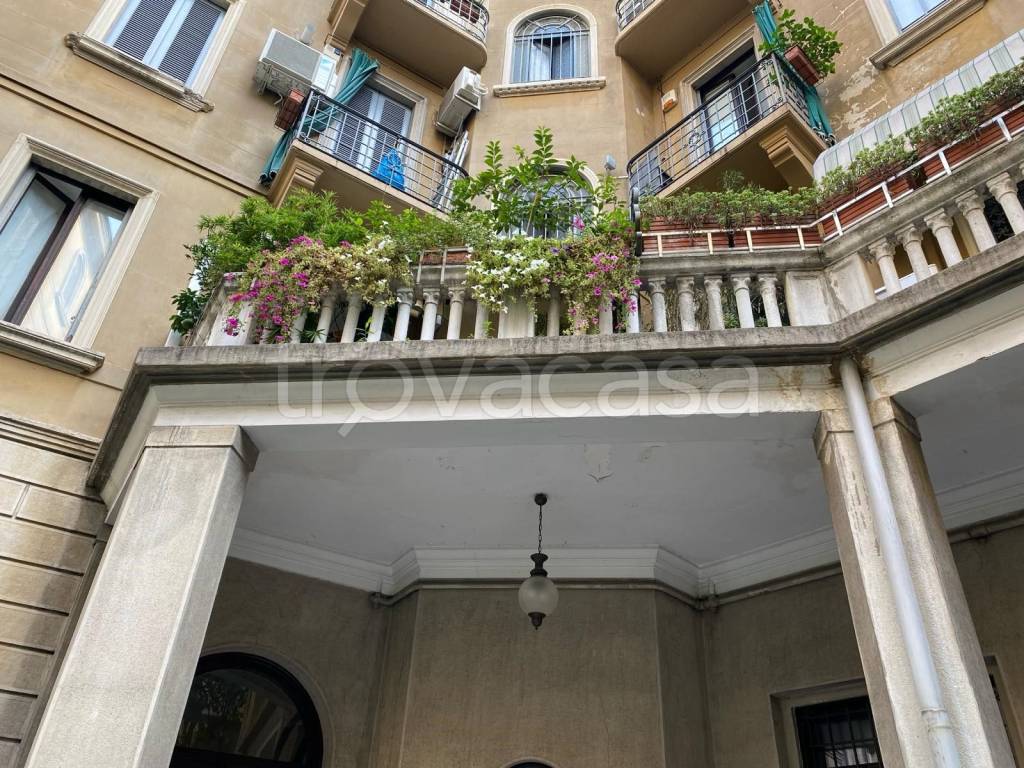Appartamento in affitto a Milano viale Col di Lana, 2