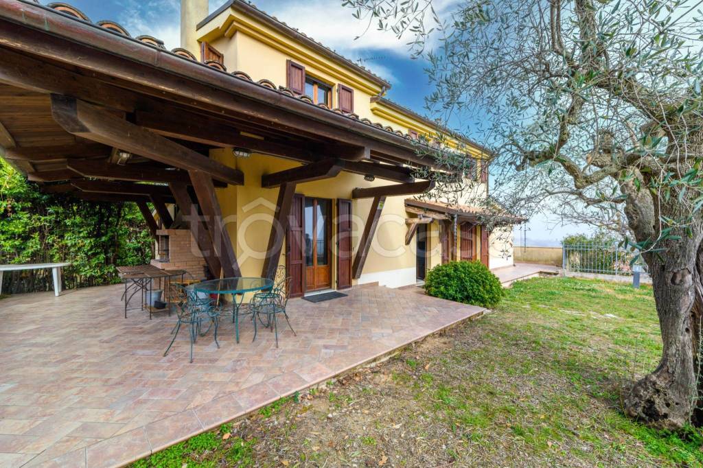 Villa in vendita a Mondolfo via Buona Cesta