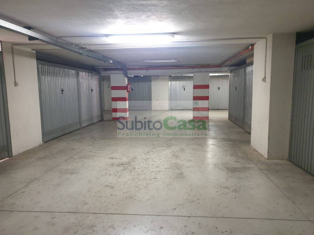 Garage in vendita a Chieti viale abruzzo, 251/f