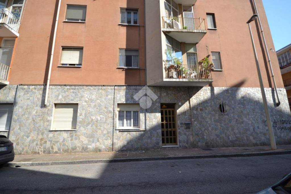 Appartamento in vendita a Vercelli via Calatafimi, 16