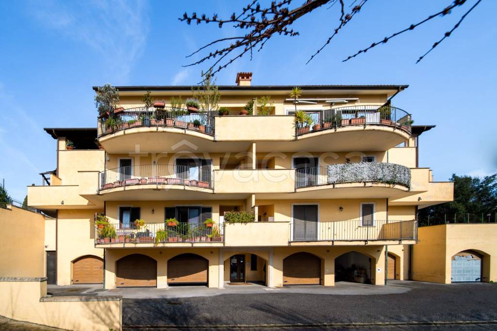 Appartamento in vendita a Formello via Emilio Bassanelli, 62