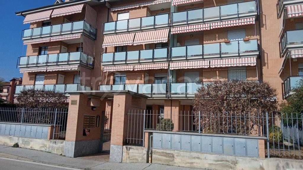Appartamento in in vendita da privato a Carmagnola via Don Luigi Sturzo, 9