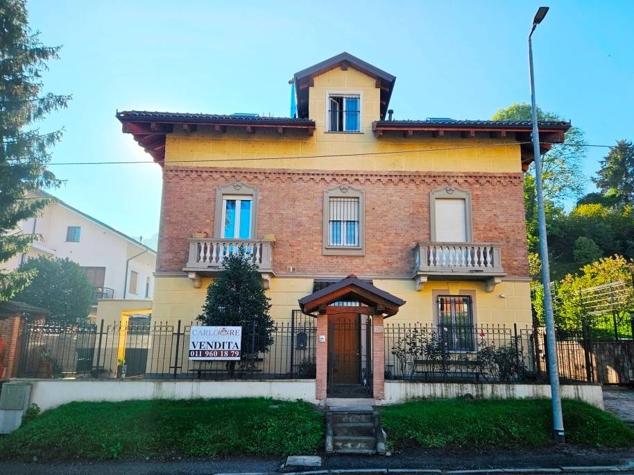 Villa Bifamiliare in vendita a San Mauro Torinese via Torino, 289