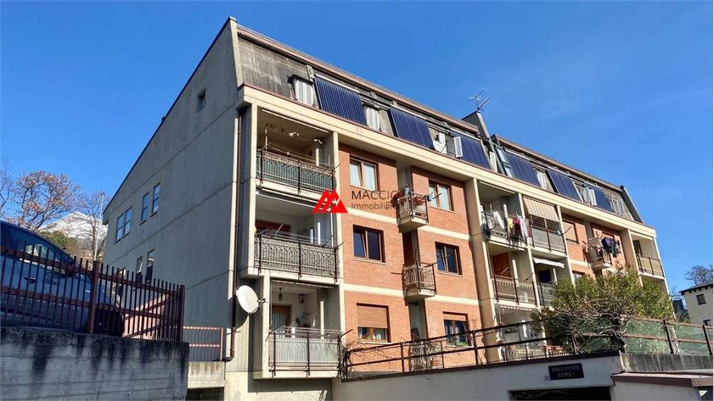 Appartamento in vendita ad Aosta via mont gelé, 20