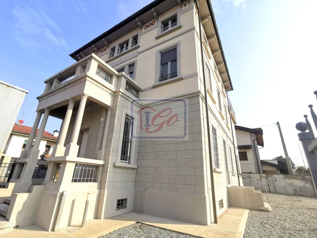 Appartamento in vendita a Capriate San Gervasio via Roma