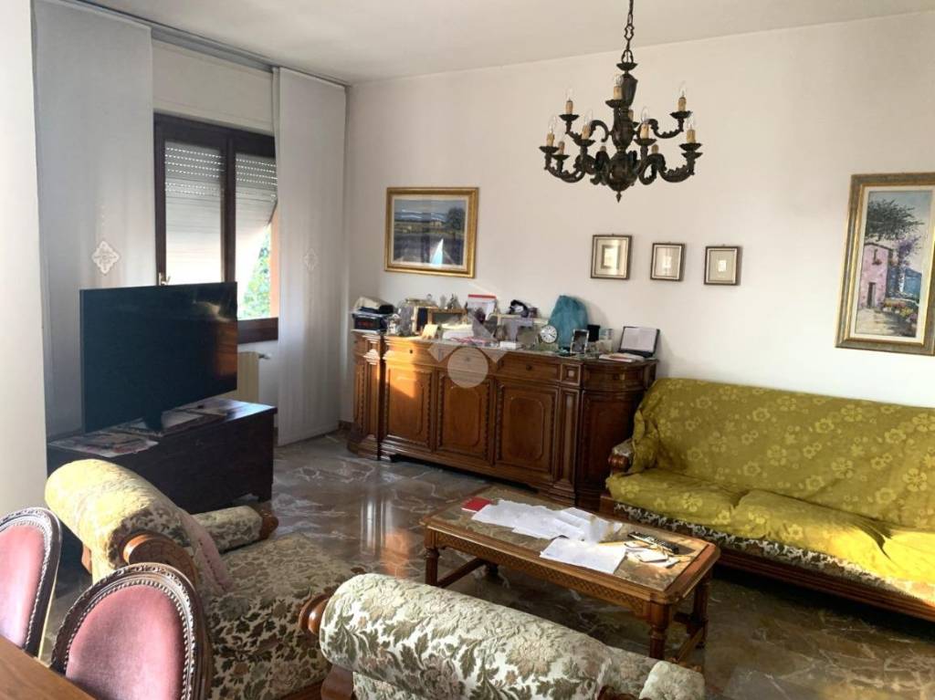 Appartamento in vendita a Monza via Sandro Botticelli, 32