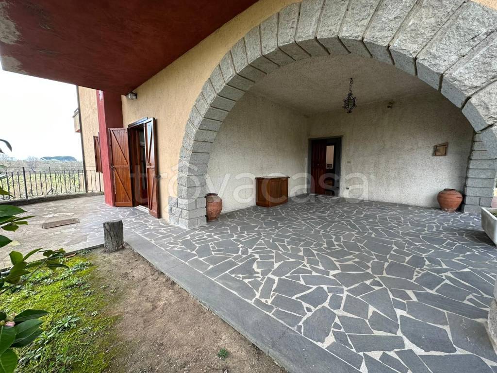 Casa Indipendente in vendita a Bassano in Teverina strada Comunale della Valle