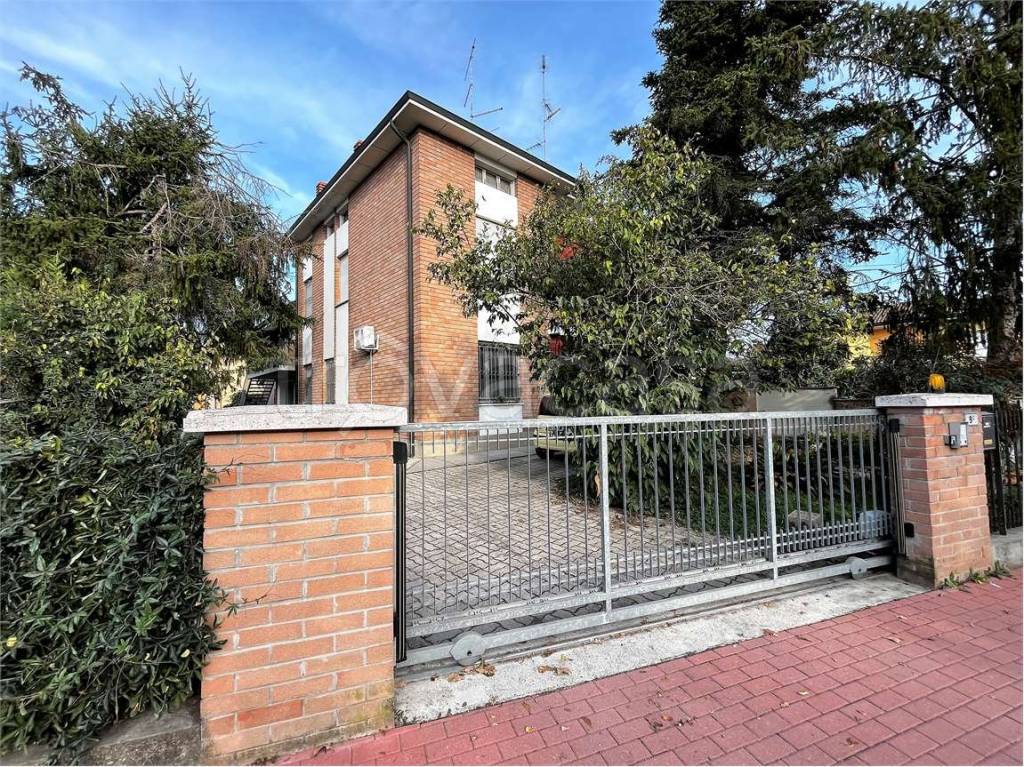 Villa Bifamiliare in vendita a Campagnola Emilia via battini