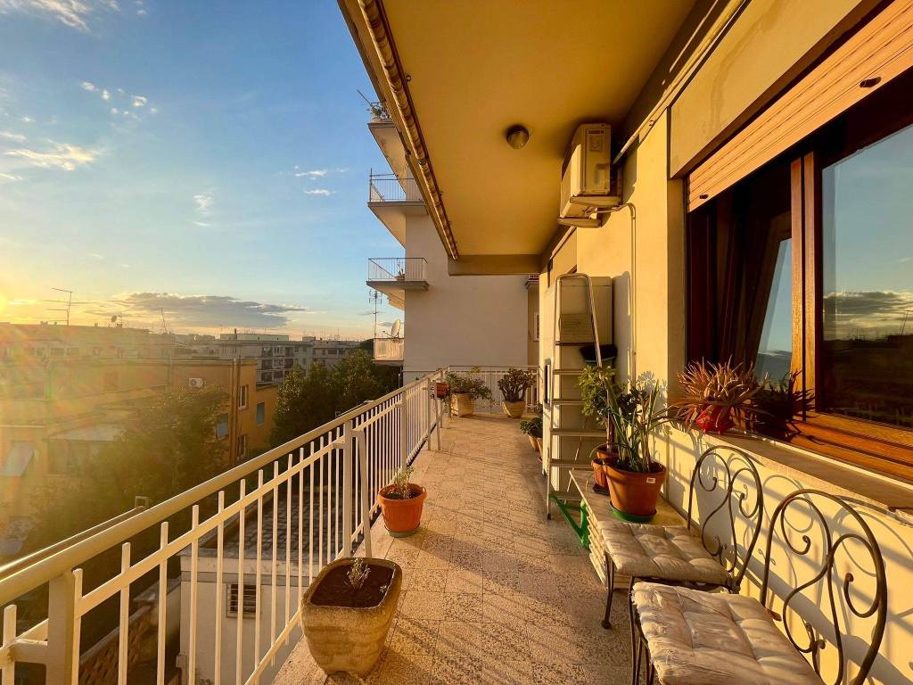 Appartamento in vendita a Roma via Brennero
