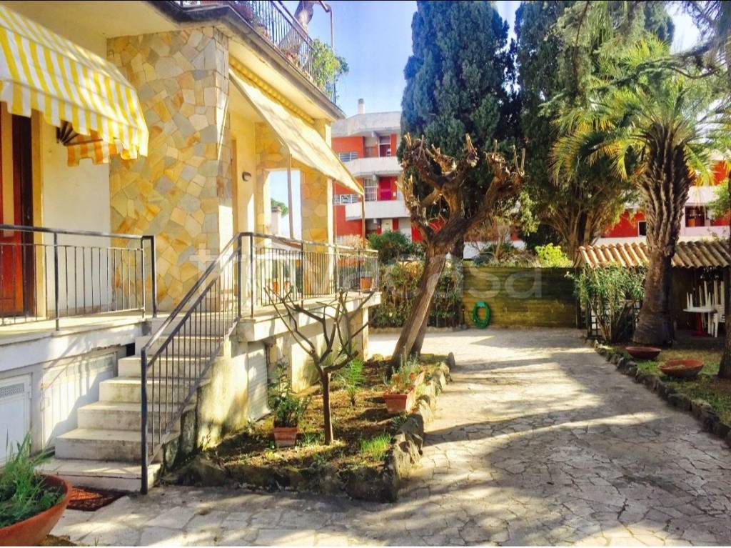 Villa in in vendita da privato a Santa Marinella via Rucellai