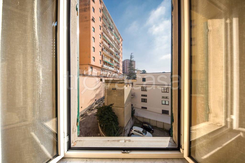 Appartamento in vendita a Genova via dei Platani, 6