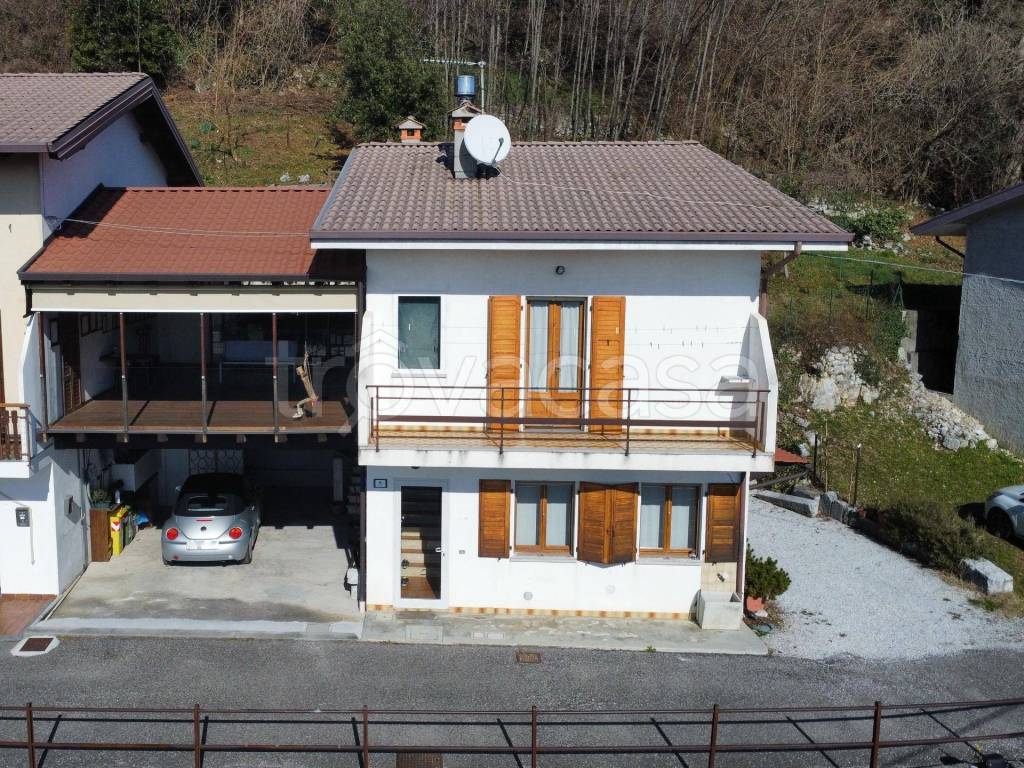 Villa a Schiera in vendita a Forgaria nel Friuli