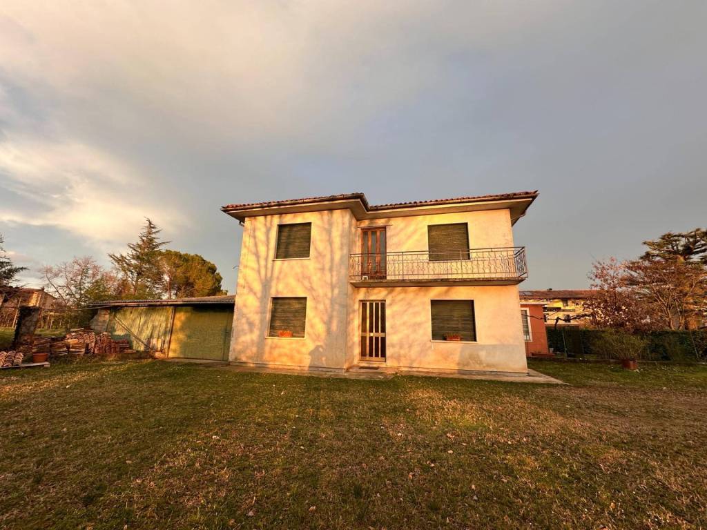 Villa Bifamiliare in vendita a Codroipo via Schiedis, 2