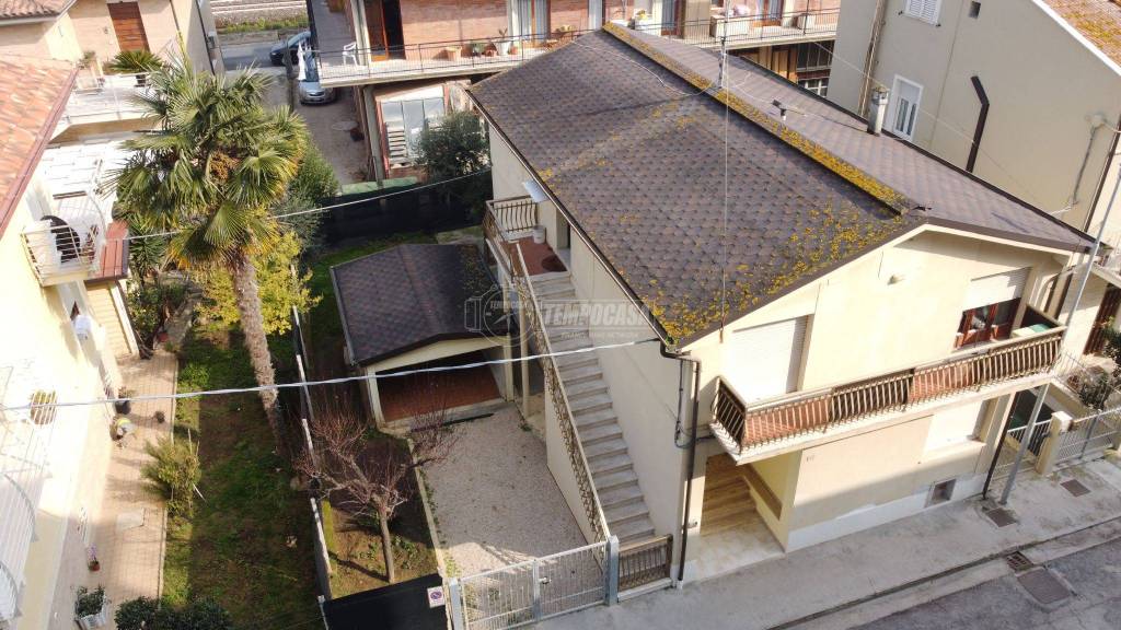 Casa Indipendente in vendita a Porto Sant'Elpidio via pergolesi