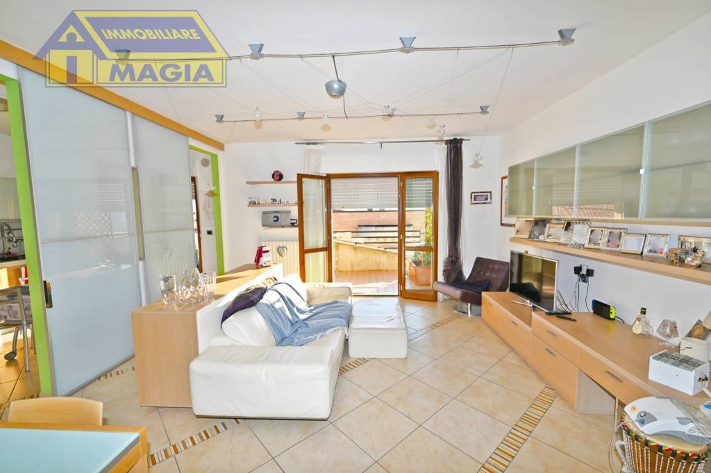 Appartamento in vendita a Castel di Lama via Carrafo