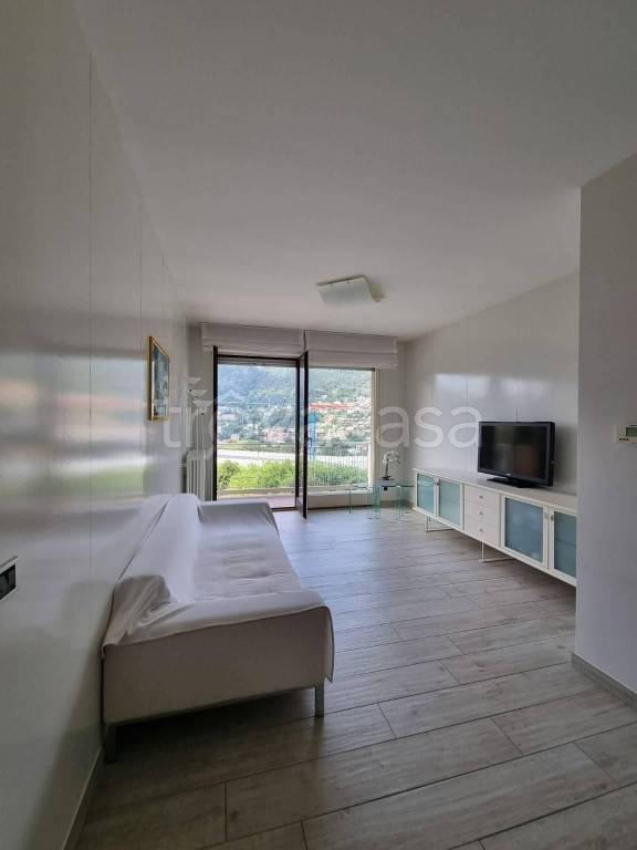 Appartamento in in vendita da privato a Como via Vincenza Campari