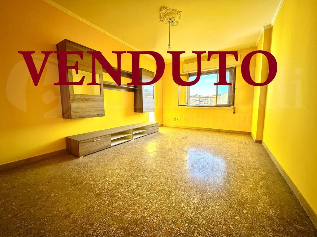 Appartamento in vendita a Roma via dei Prati dei Papa
