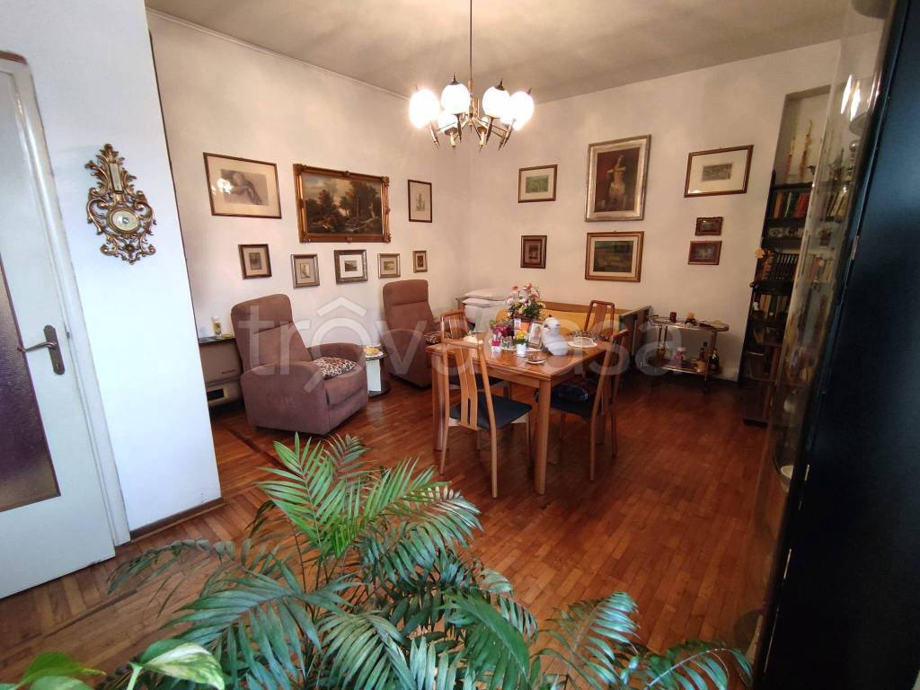 Appartamento in vendita a Cremona via Ferrabò, 4