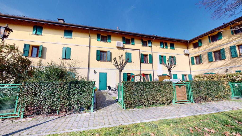 Villa Bifamiliare in vendita a Reggio nell'Emilia via Senna 12/2