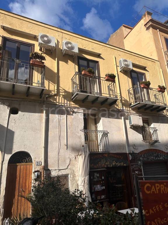Appartamento in vendita a Cefalù via Umberto I, 24
