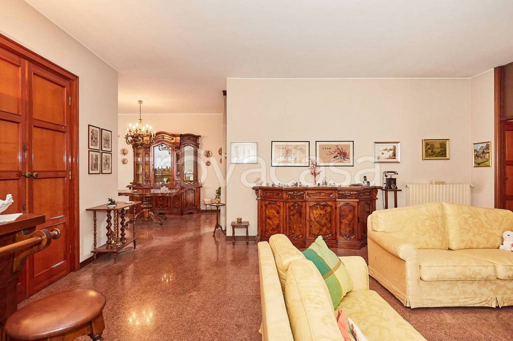 Villa in vendita a Cusago via Baggio