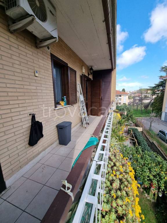 Appartamento in vendita ad Albano Laziale via Lanuvio