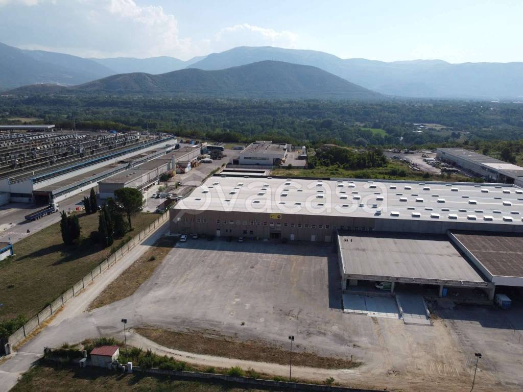 Capannone Industriale in vendita a Sulmona strada statale 17 Km 95