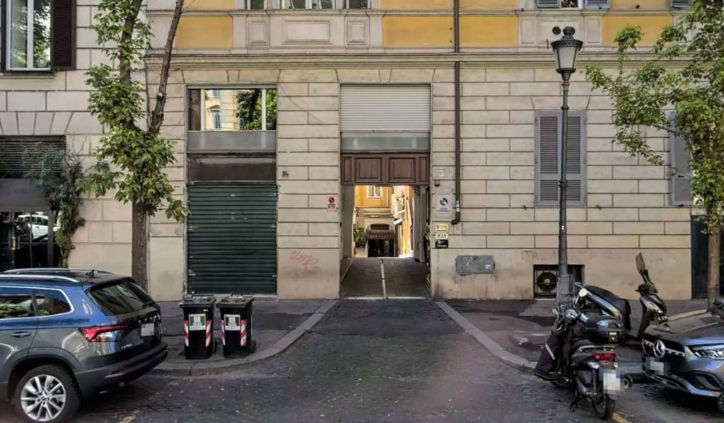 Magazzino in affitto a Roma via Crescenzio, 93