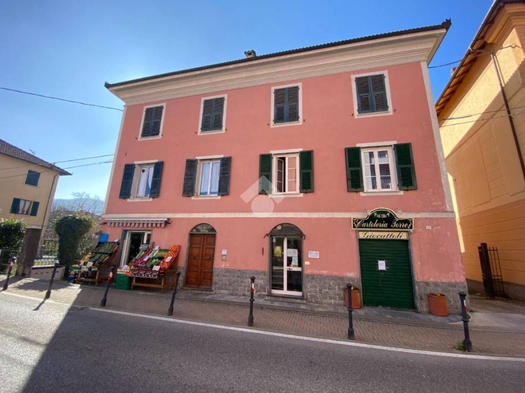 Appartamento in vendita a Casella via Mandelli, 36
