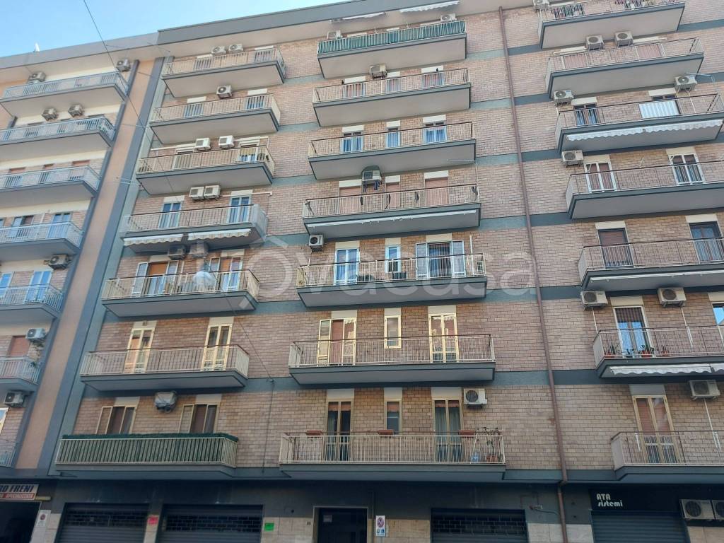 Appartamento in vendita a Taranto via Salento, 29