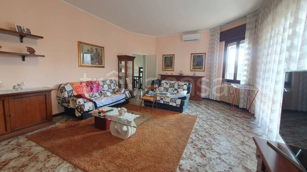Villa in vendita a Busto Garolfo via 1 Maggio