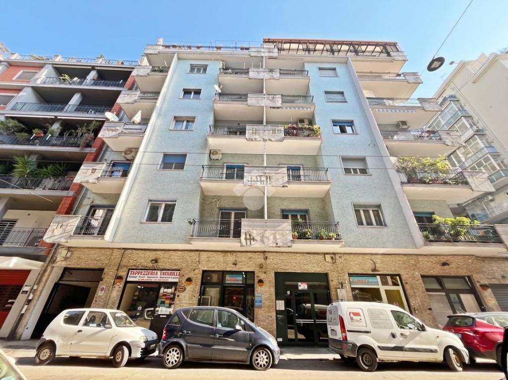 Appartamento in vendita a Bari via Francesco Lattanzio, 36