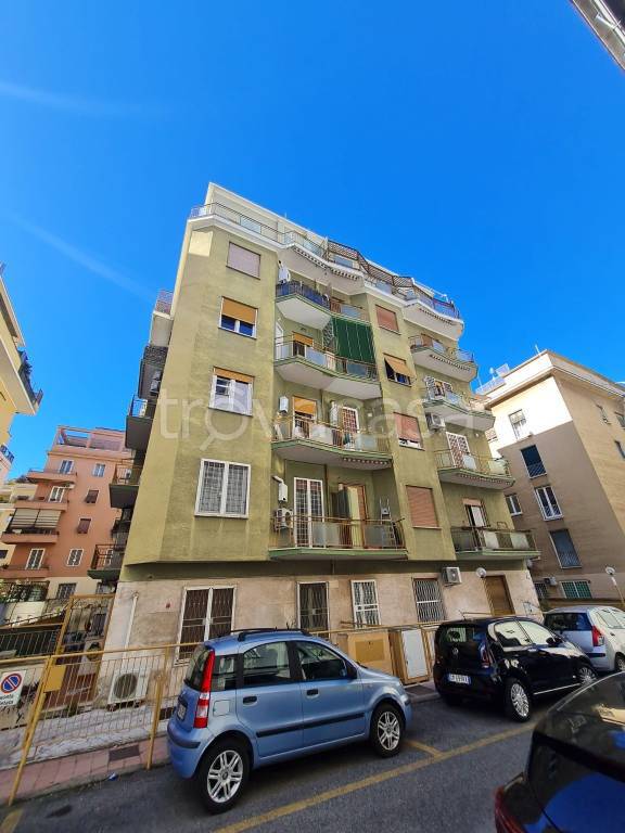 Appartamento in vendita a Roma via Giuseppe Angelo Colini, 8
