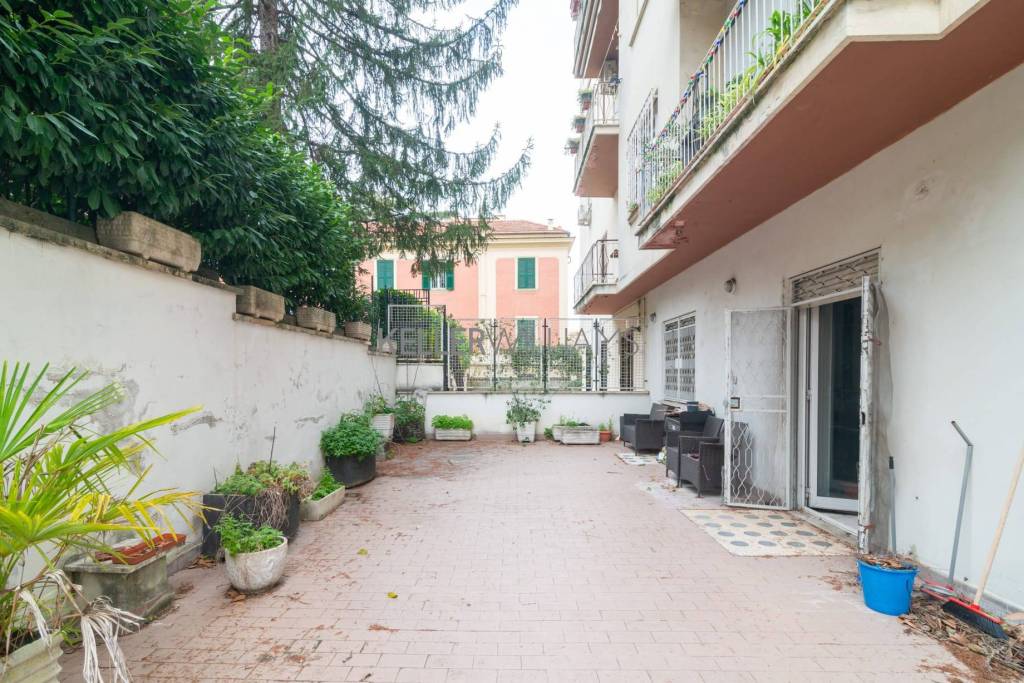 Appartamento in vendita a Roma via del Giuba