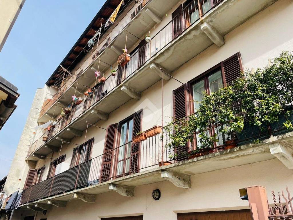 Appartamento in vendita a Lanzo Torinese via Umberto I, 31